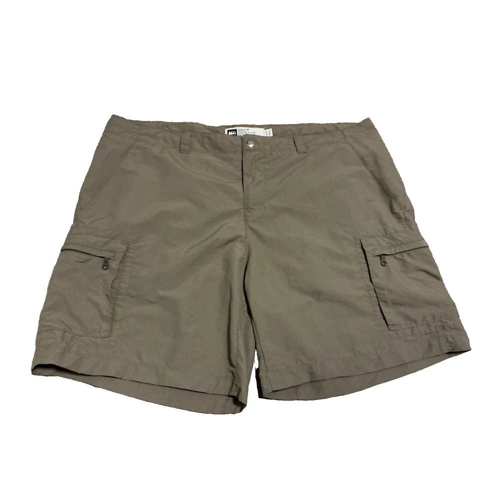 REI Womens Tan Hiking Cargo Shorts UPF 50+ Nylon Khaki Size 16